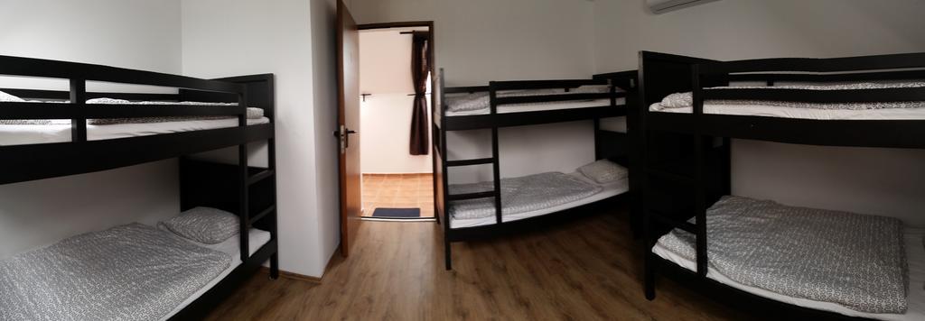 Hotel Horpacsi Europa Piheno Koezpont Zewnętrze zdjęcie